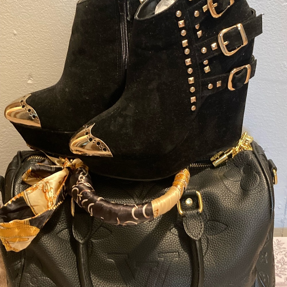 Women Vintage shoes